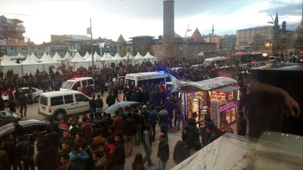 HDP seçim otobüsüne saldırı