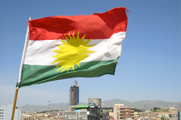 IŞİD'in  Irak'taki mezkezinde Kürdistan Bayrağı