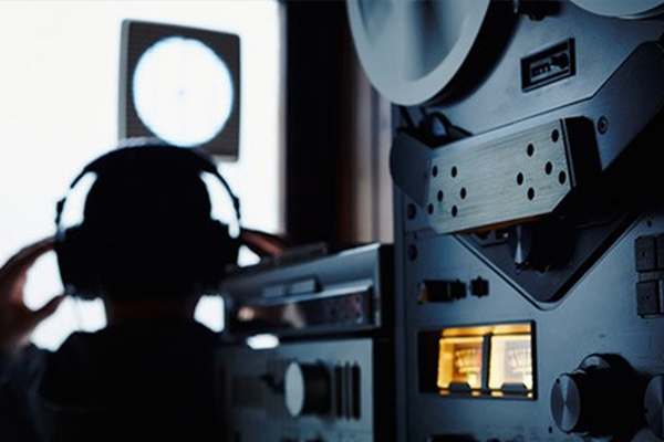 Yasa dışı dinleme operasyonunda 25 gözaltı