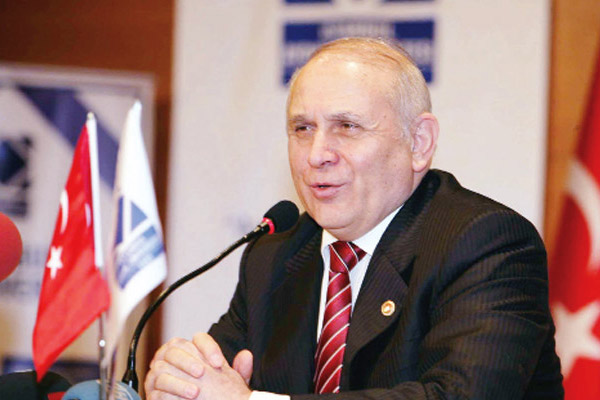 ’Parlamenter sistem kokuşmuş bir model’