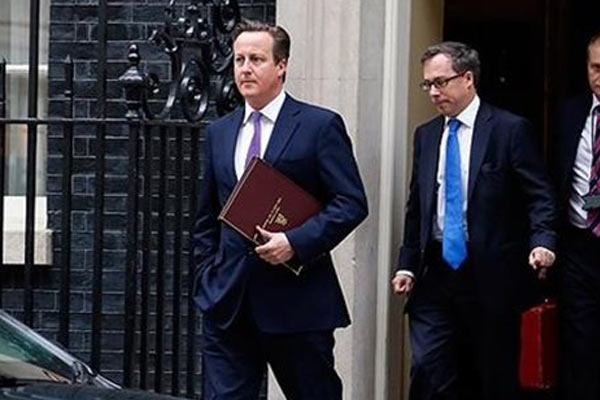 İngiltere'de yeni kabine oluşturuldu