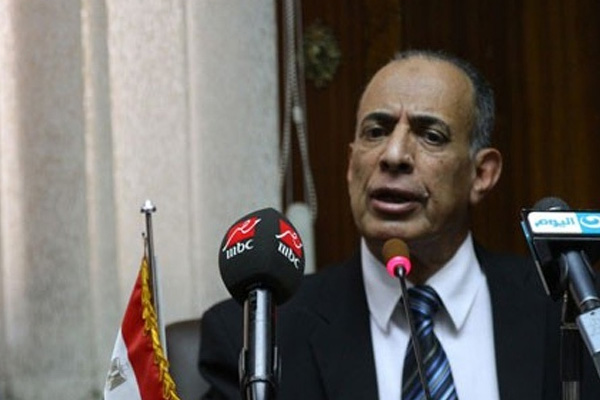 Adalet bakanı tepkiler üzerine istifa etti