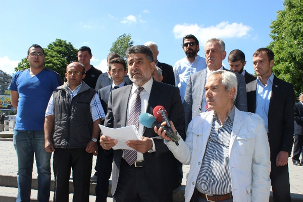 'Devlet töreni yapılması demokrasiye darbedir'