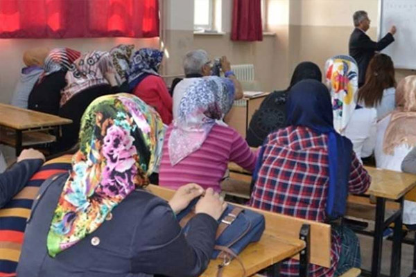 Danıştay'dan 'okulda başörtüsü' kararı