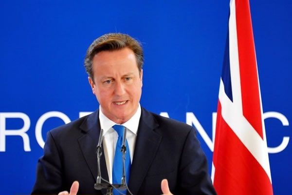 İngiltere Başbakanı: İsrail, Gazze'yi vurmakta haklı