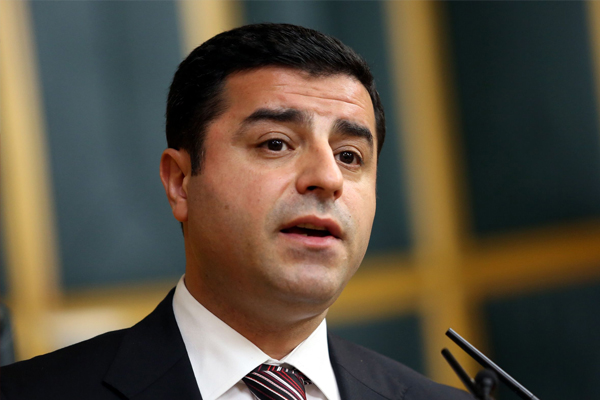 Demirtaş: HDP barajı aşamazsa görevi bırakacağım