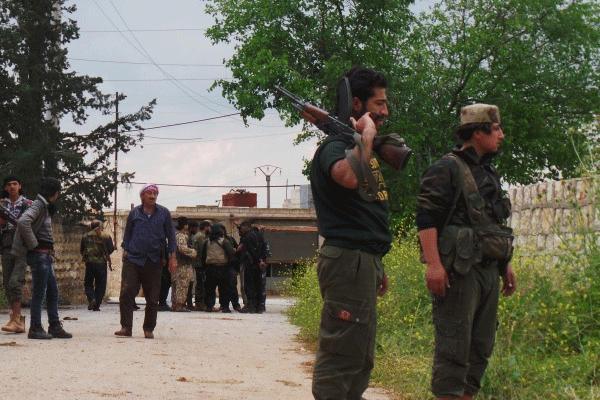 IŞİD, Türkiye sınırında bombalı araç patlattı