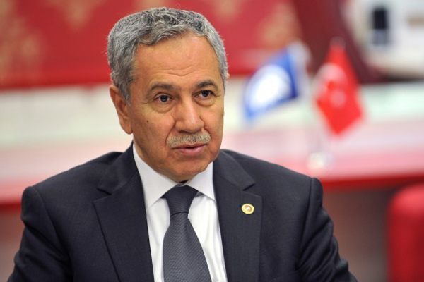 Arınç: Kafamıza vurun ama oyunuzu verin