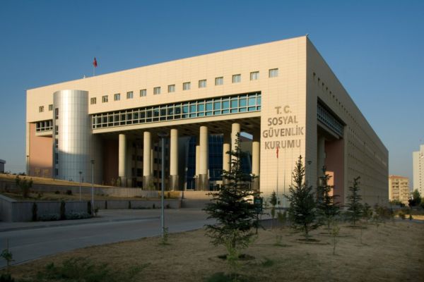 SGK'dan çağrı: Vakit kaybetmeyin