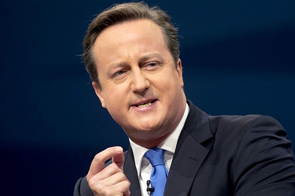 Cameron'ın ilk icraatı 'İslam yasası'