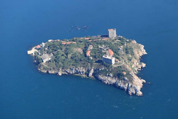 Yassıada'da tarihi gün