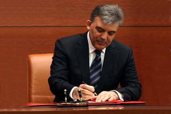 'Gül; dün nasılsa bugün de öyle…'