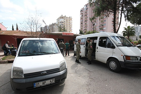 'TIR baskını'nda 10 askere yakalama kararı