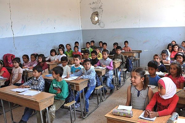 Kobanili çocuklar yeniden okulda