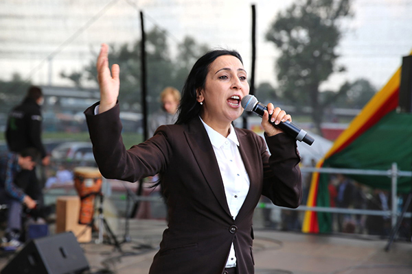 '400 değil 4 vekil bile sana haram'