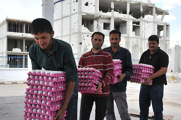 Kobanililere en fazla yardım Türkiye'den