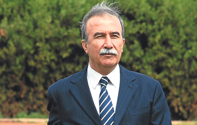 Hanefi Avcı'dan bir olay kitap daha!