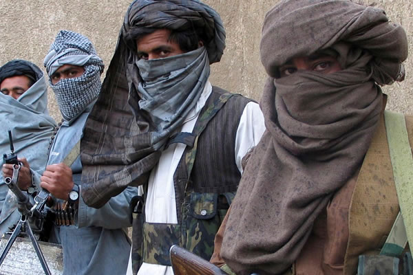 Taliban'ın 'Azim  Operasonu' sürüyor