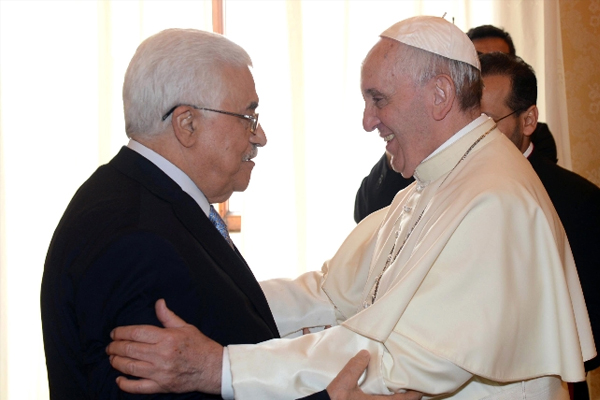 Papa, Mahmud Abbas ile görüştü