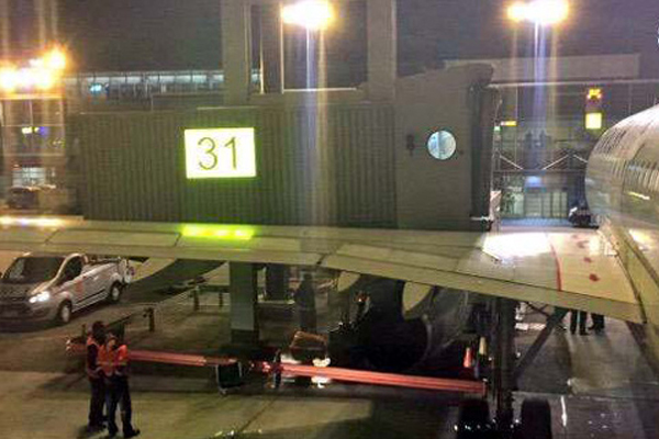 THY uçağı Helsinki'de kaza yaptı