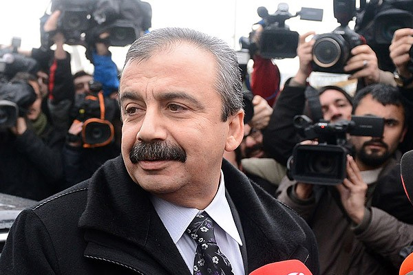 Önder: Bize diz çöktüremeyecekler