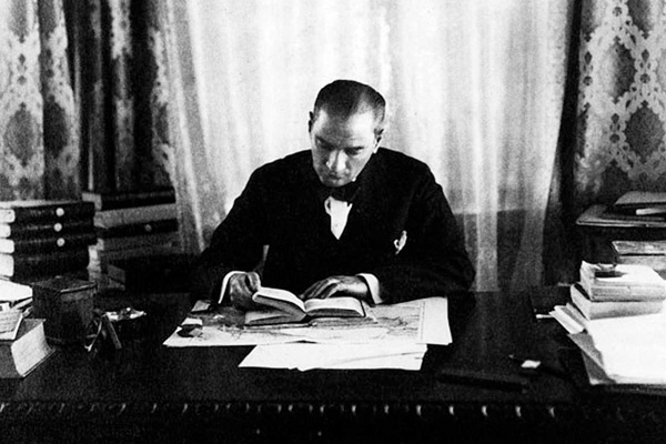 Resmi tarihi yerle bir eden haber!