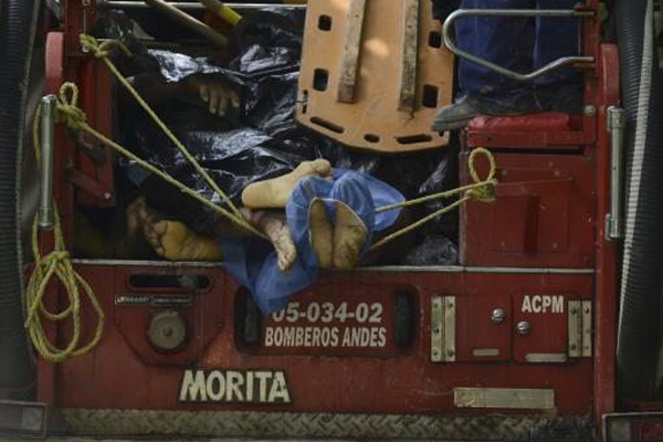 Acil durum: 61 kişi öldü