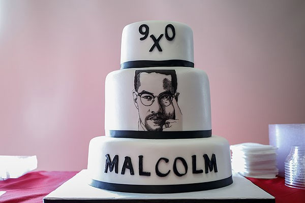 Malcolm X öldürüldüğü salonda anıldı