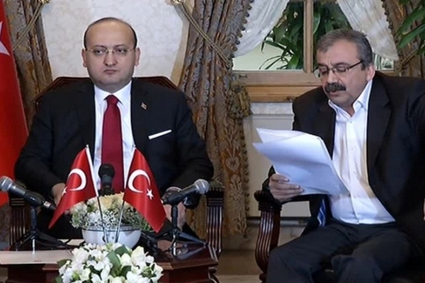 Önder: İsim listesi saraydan sızmış