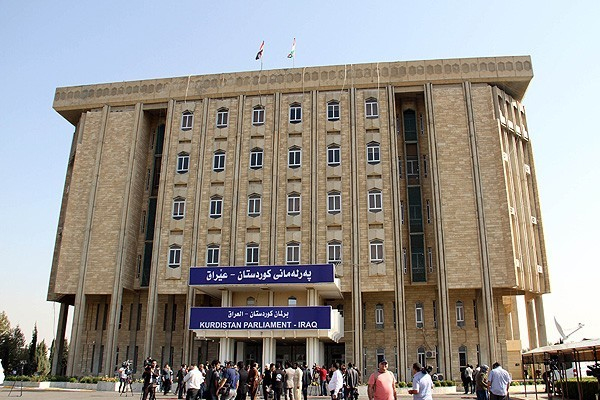 Barzani yönetimi Anayasa hazırlıyor