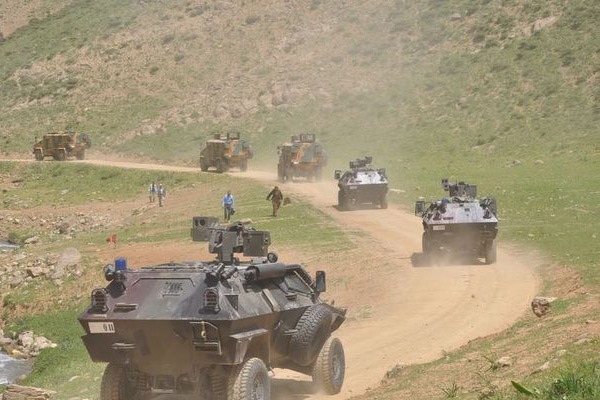 Yüksekova'da hareketlilik