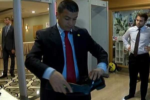 Aşırı güvenlik önlemleri isyan ettirdi