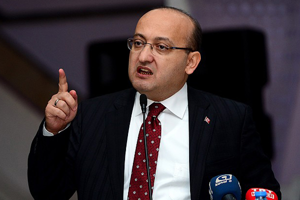 HDP'ye eşcinsel eleştirisi