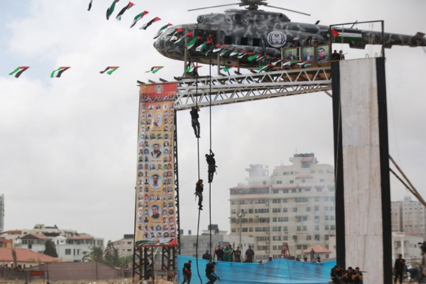 Gazze'de 'mezuniyet töreni'