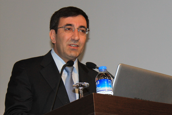 'Halkımızın Diyanet kaldırılsın talebi yok'