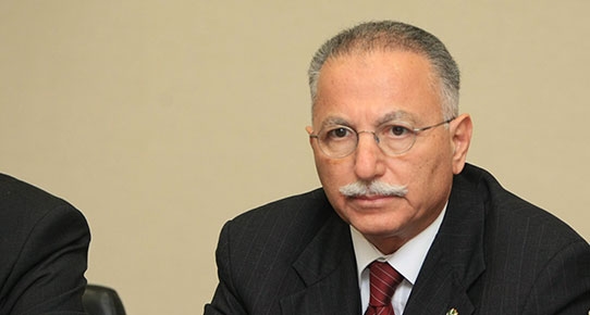 Ekmeleddin İhsanoğlu'ndan tarihi gaf!