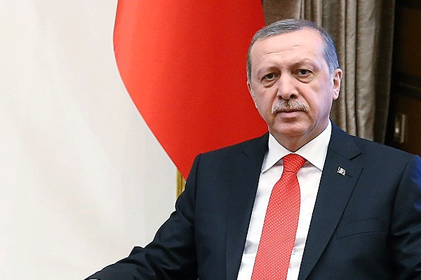 Aydın Doğan'ı o manşetlerle vurdu