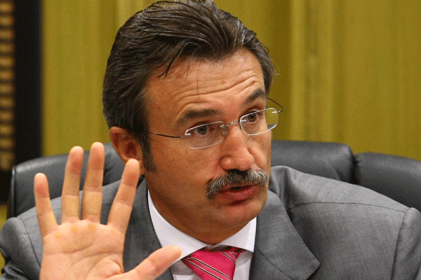 Eski Bakan: CHP projemi arakladı