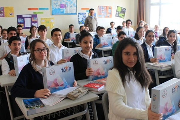 700 bin öğrenciye tablet dağıtılacak