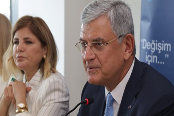 Bakan Bozkır'dan AB'ye vize resti
