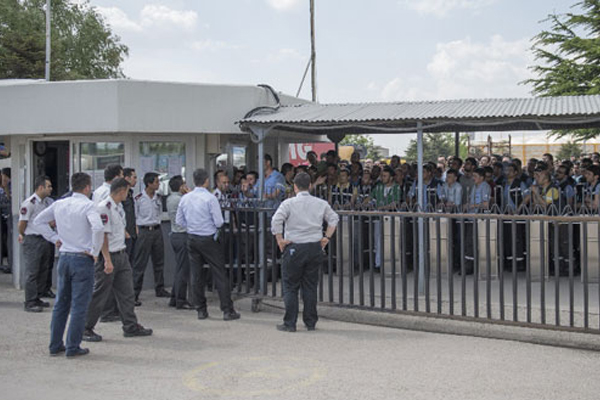 Türk Traktör üretimi durdurdu