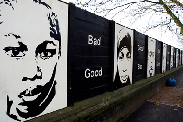 Avrupa'da faşizm gittikçe yayılıyor