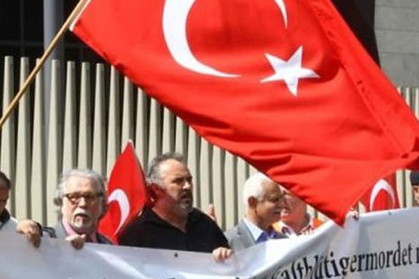 Türkler'den 'Ermeni' nöbeti