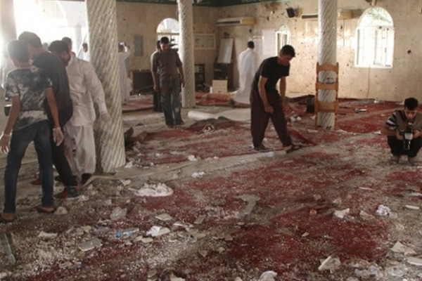 İran Suud'daki saldırıyı kınadı