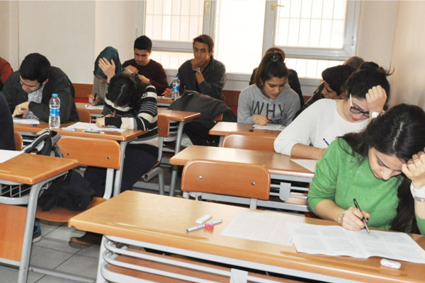 Öğrenciye 1000 lira burs imkanı