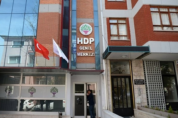 HDP 'Alevi-Bektaşi' seçim bildirgesini açıkladı