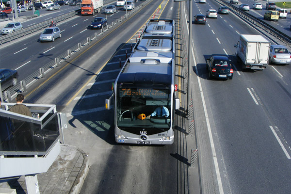 1 Mayıs'ta metrobüs çalışacak mı?