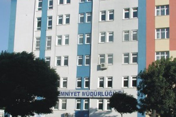 AK Partili başkanı vuran zanlı teslim oldu