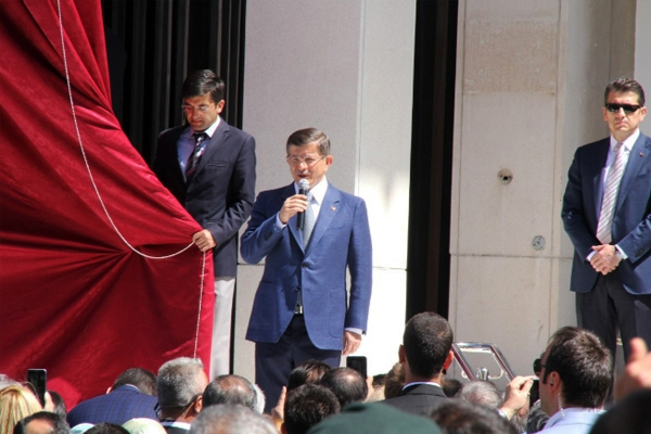 İzmir'de  Başbakanlık Ofisi açıldı