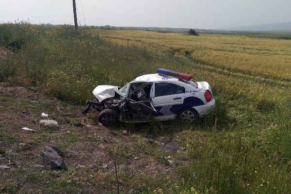 İstanbul'da polis aracı kaza yaptı